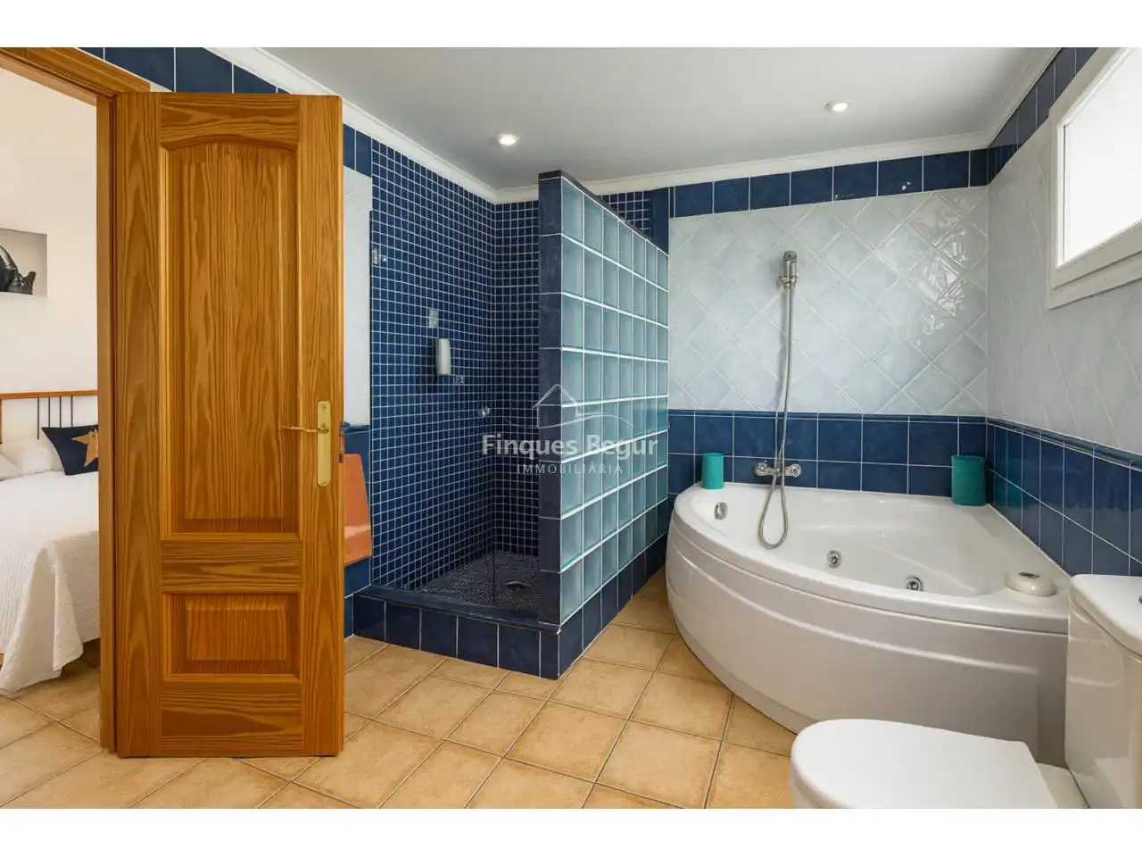 Detached house with pool for sale in Calle Miquel de Palol, imagen 13