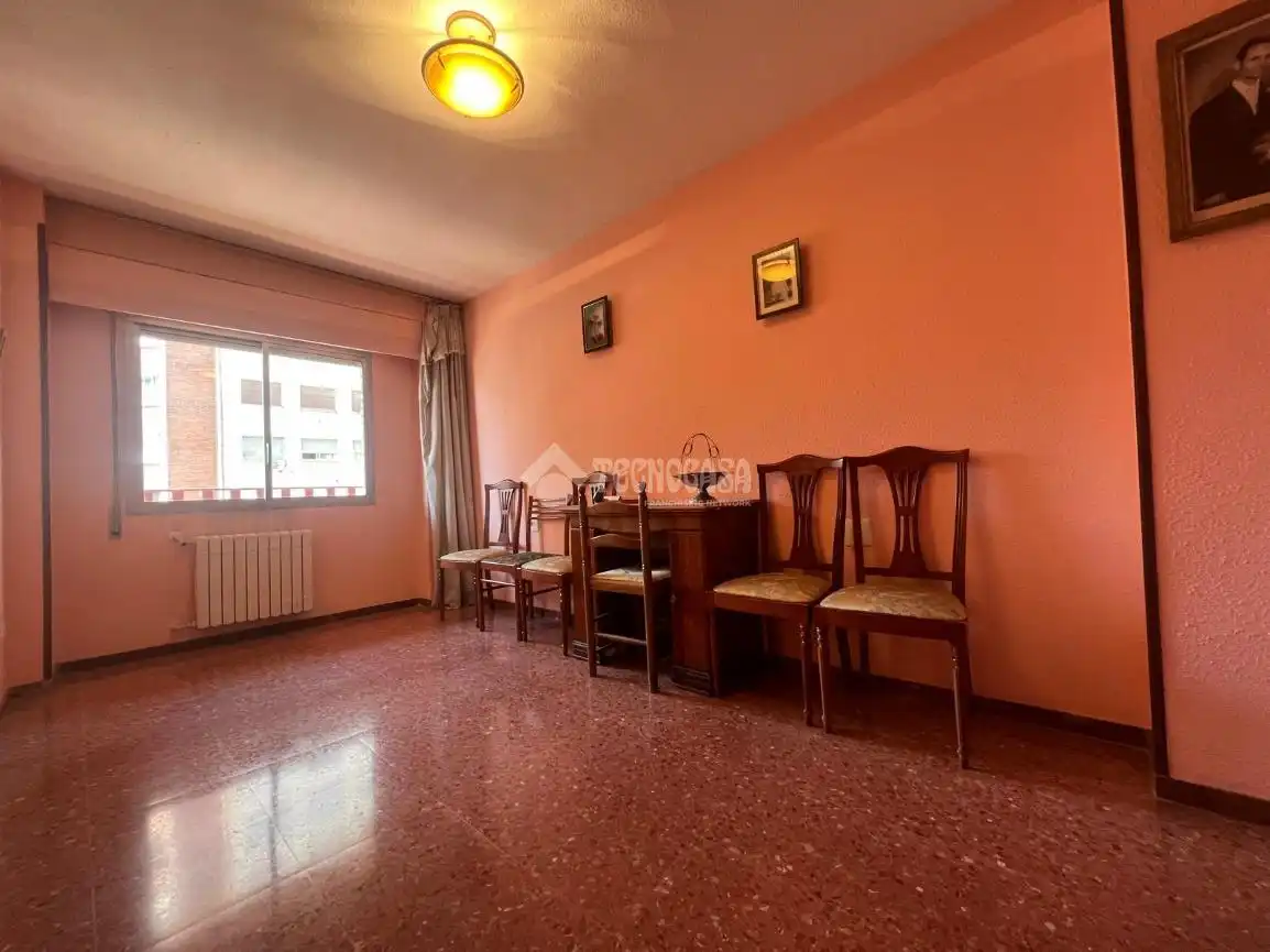 Sala de estar de Piso en venta en Zaragoza con Calefacción y Terraza