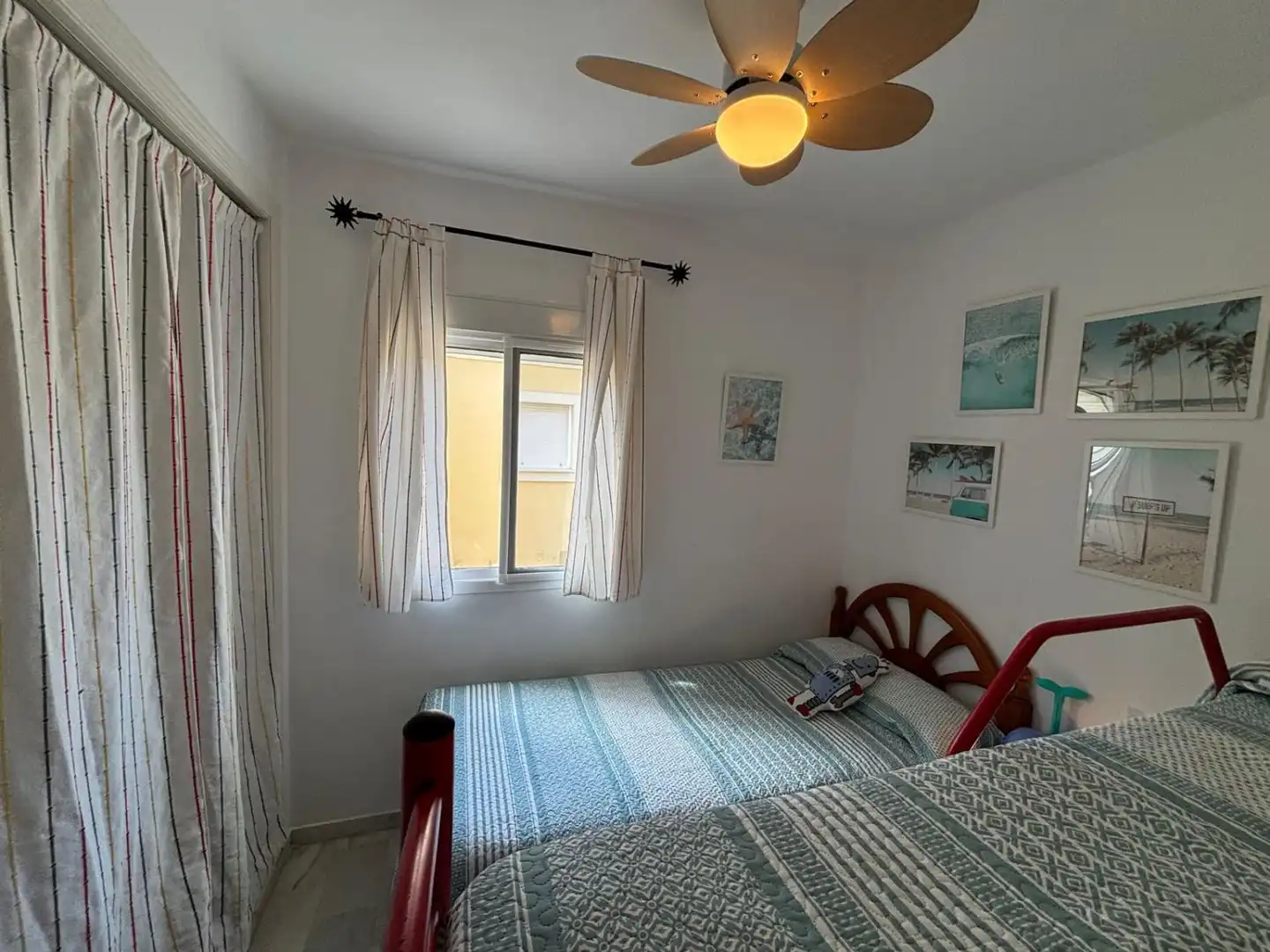 Habitación de Casa adosada en venta en Islantilla con Terraza, Trastero y Piscina comunitaria