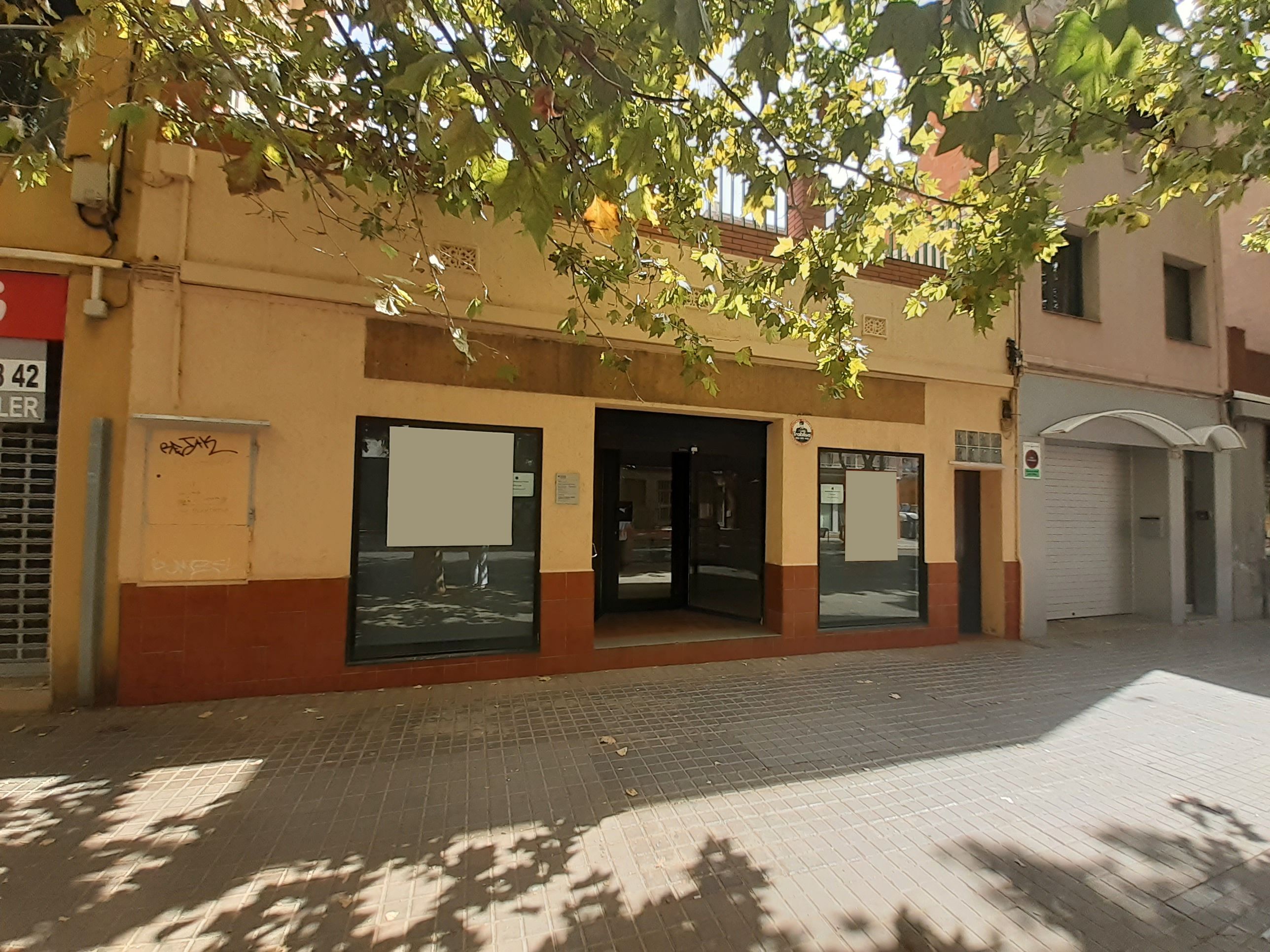 Exterior view of Premises to rent in Sabadell  with Air Conditioner and Heating