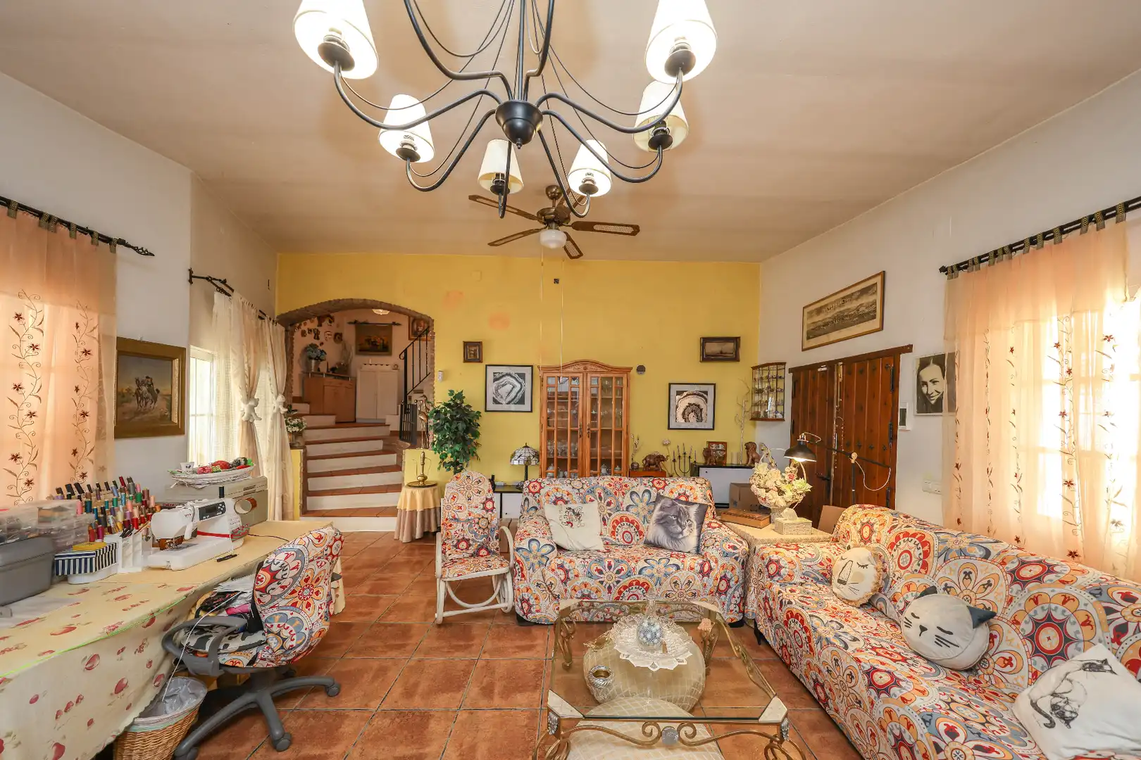 Sala d'estar de Casa o xalet en venda en Cártama amb Aire condicionat i Jardí privat
