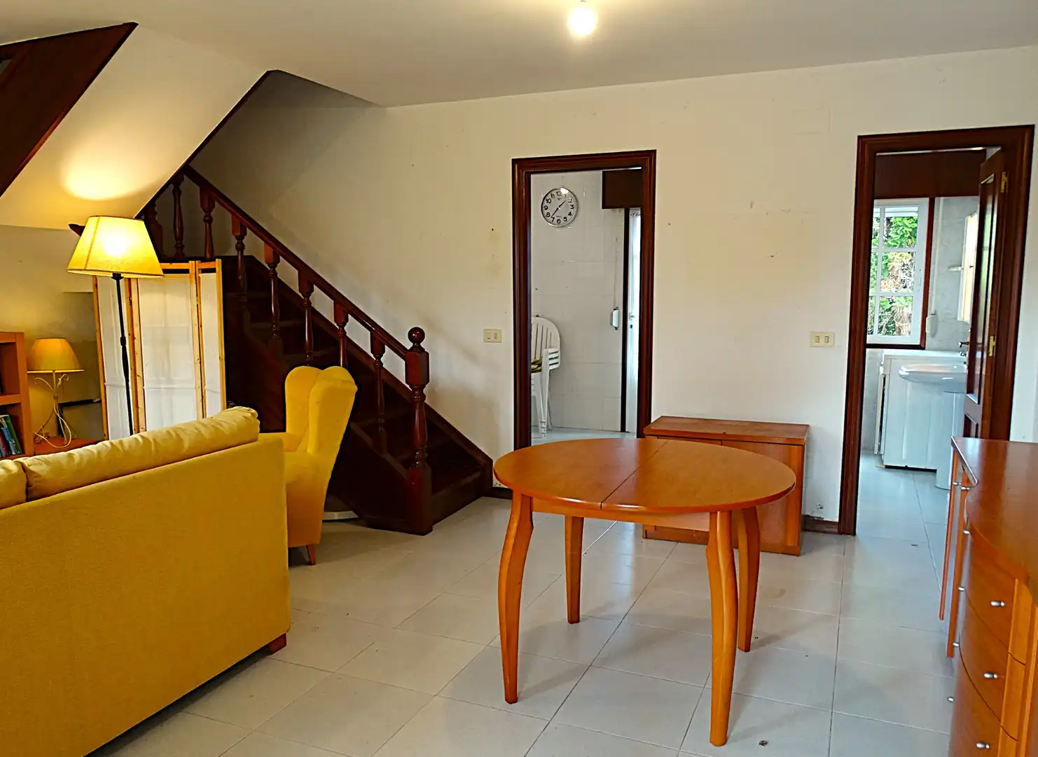 Sala de estar de Casa adosada en venta en Miño con Jardín privado, Parquet y Terraza