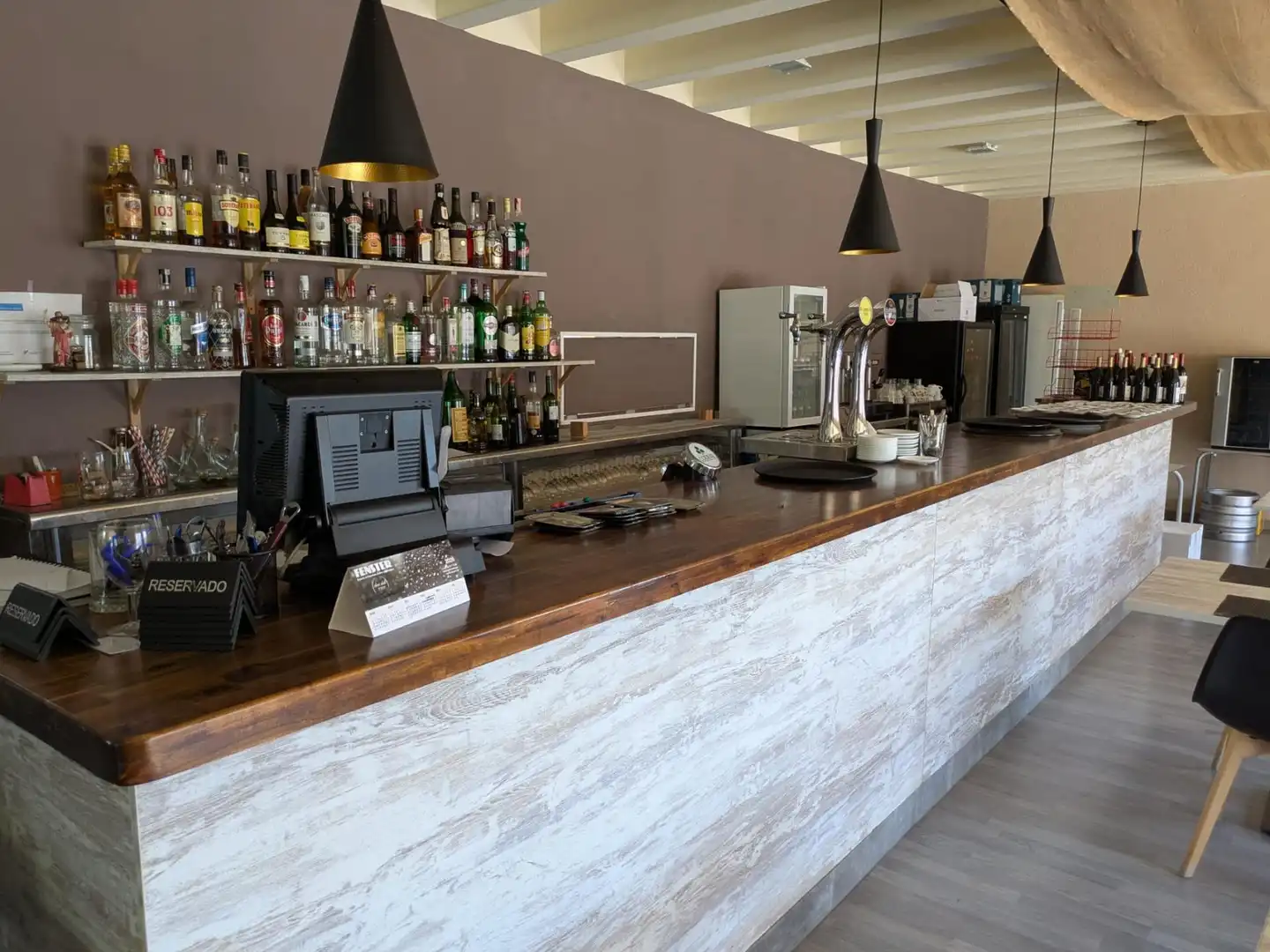 Local comercial en traspaso en Pacs del Penedès, imagen 2
