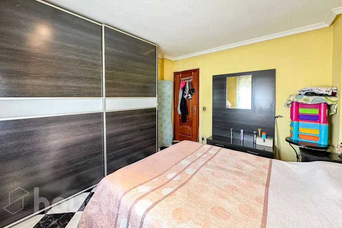 Bedroom of Flat for sale in Móstoles  with Air Conditioner, Terrace and Storage room