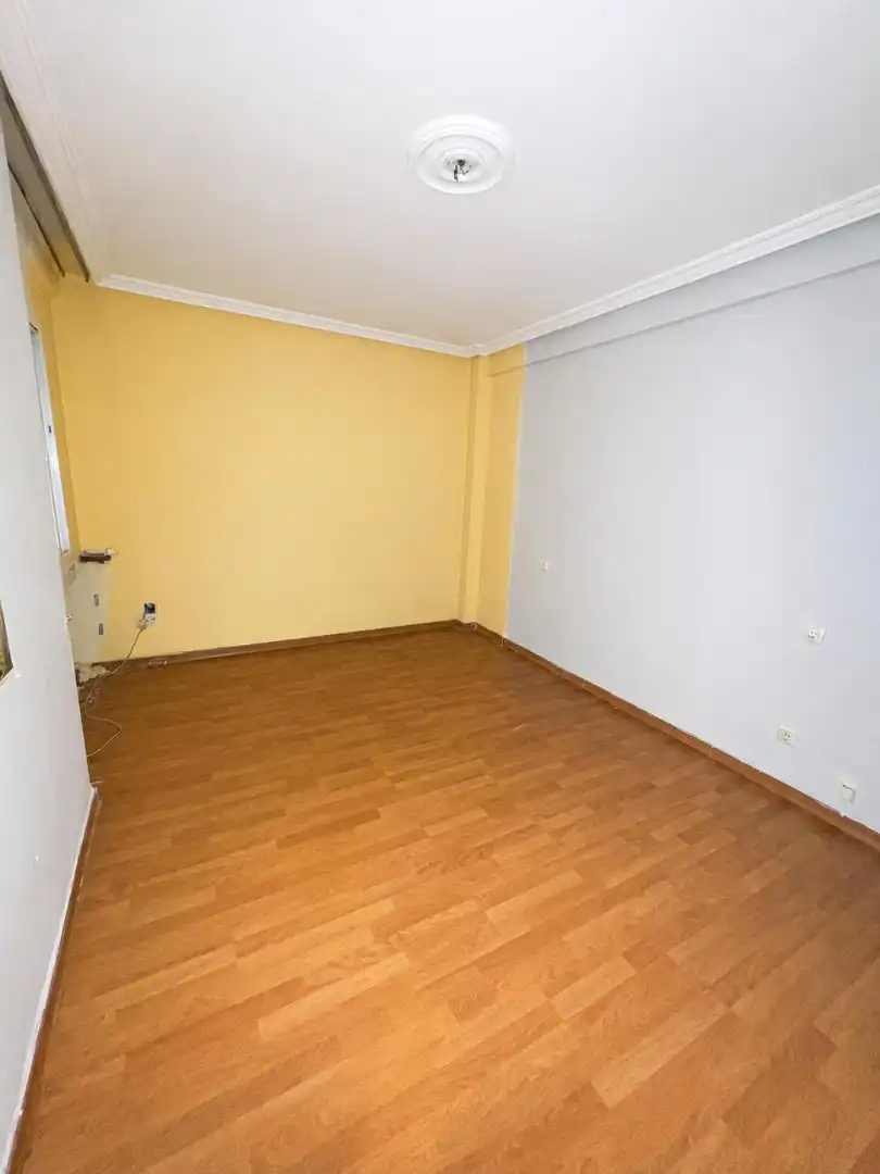 Piso en venta en Sevilla con Balcón