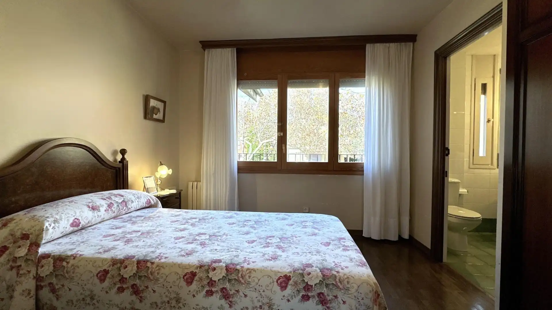 Bedroom of Houses for sale in Sant Cugat del Vallès  with Heating, Private garden and Parquet flooring