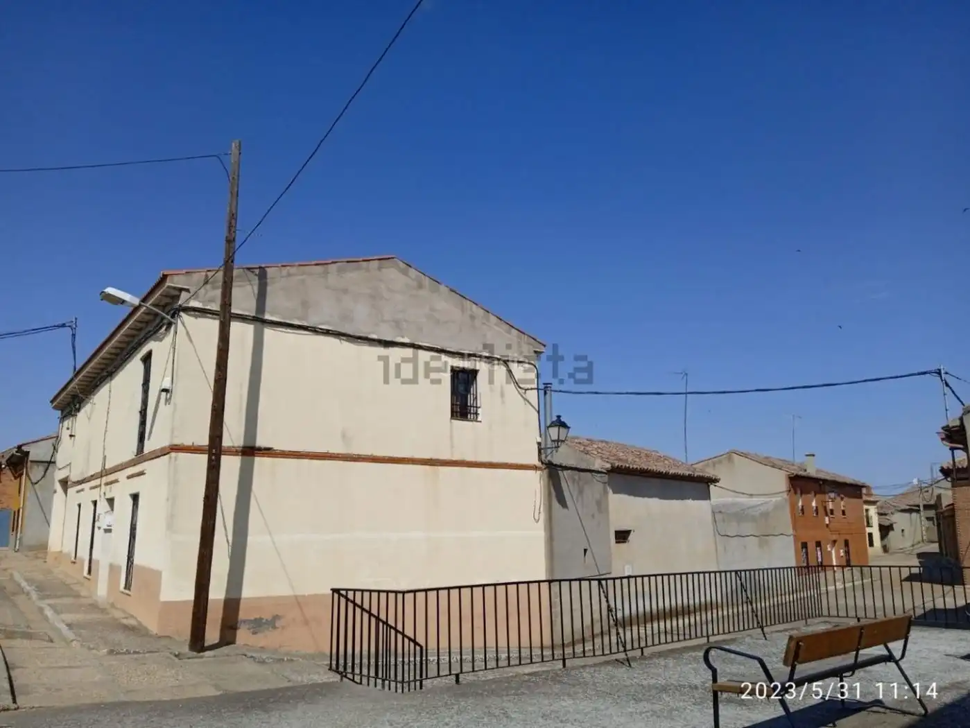 Casa con giardino in vendita a Calle Merino 19, imagen 2