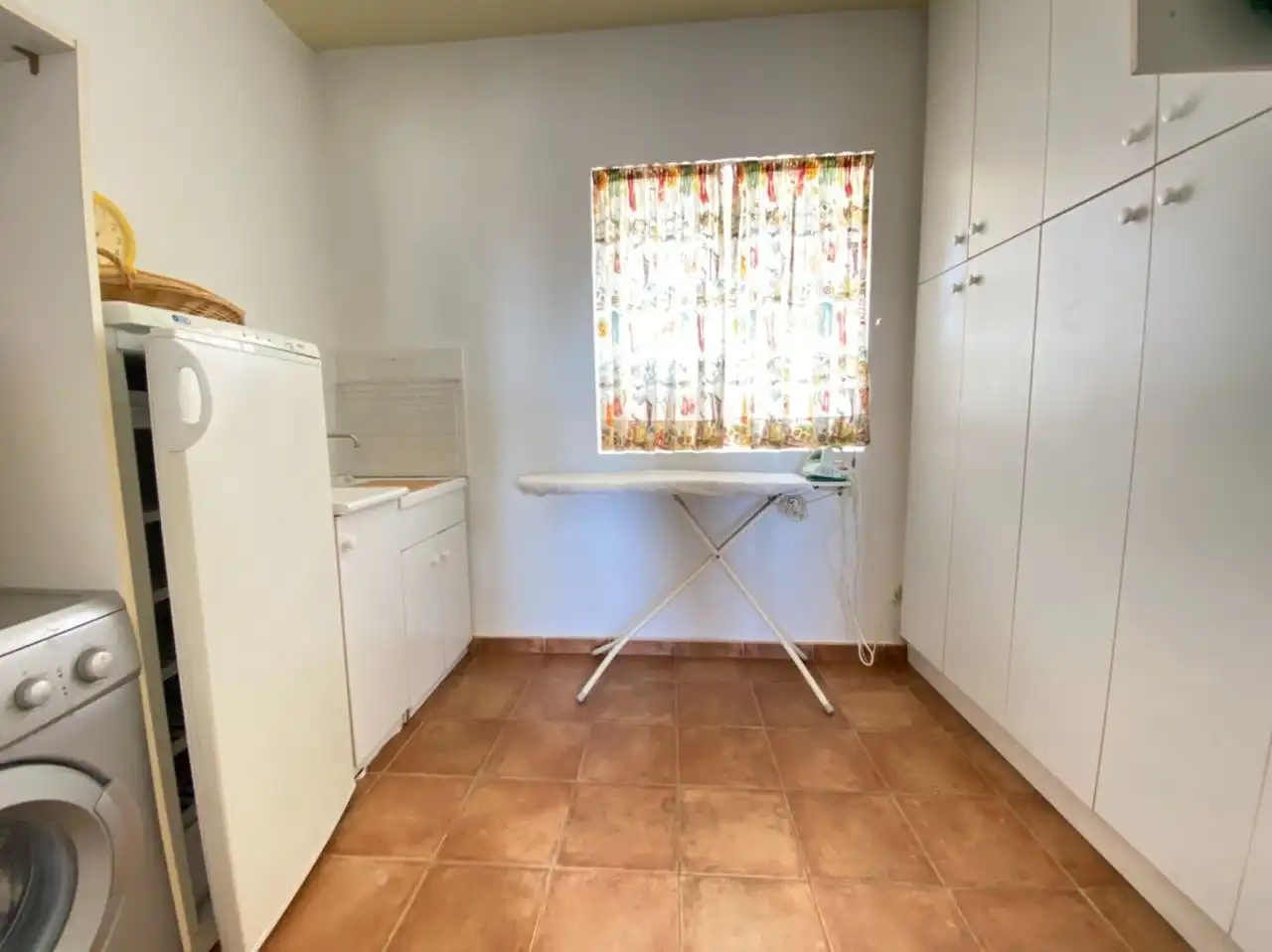 Cuina de Casa o xalet en venda en Torrox amb Aire condicionat, Jardí privat i Traster