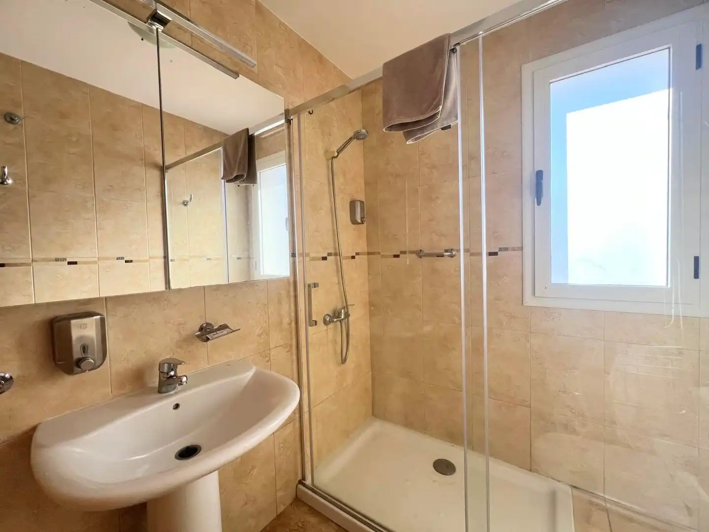 Baño de Apartamento en venta en Mogán con Aire acondicionado, Terraza y Amueblado