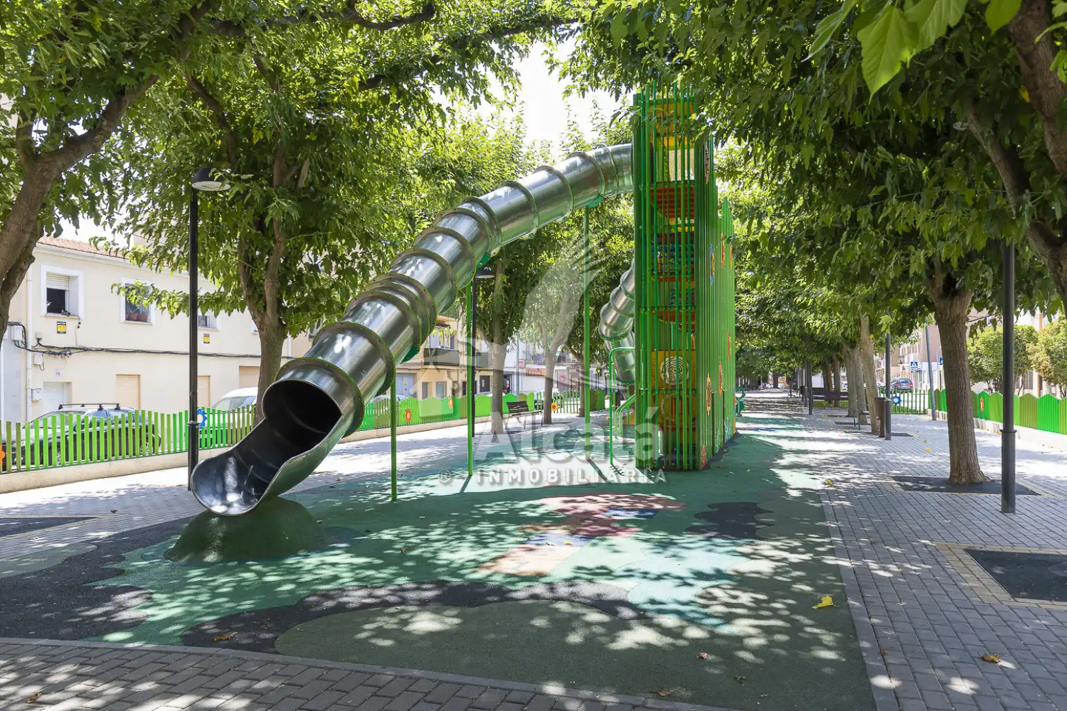 Vista exterior de Piso en venta en Azuqueca de Henares con Aire acondicionado, Jardín privado y Domótica