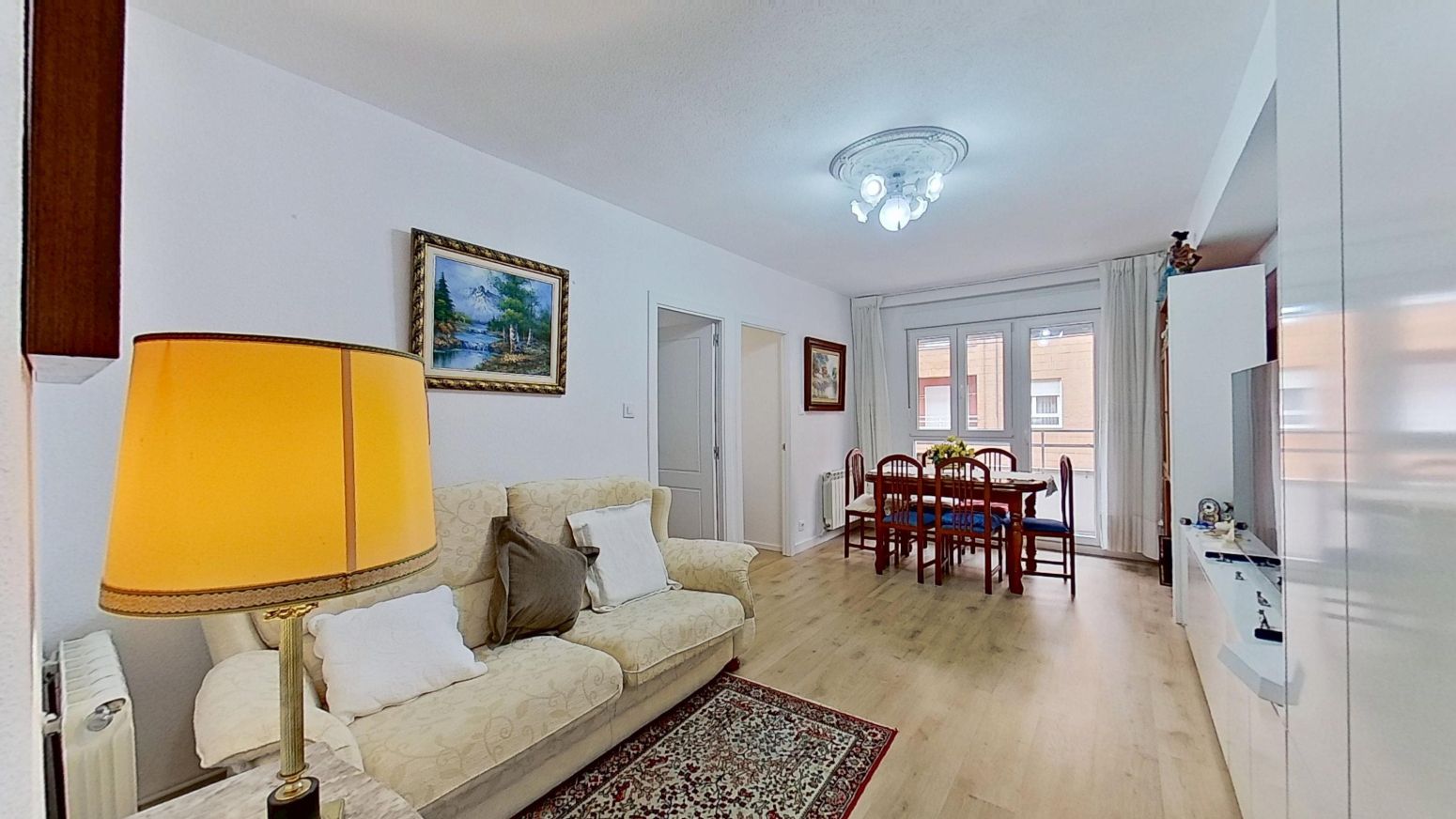 Sala d'estar de Pis en venda en Torrelavega  amb Calefacció, Terrassa i Traster