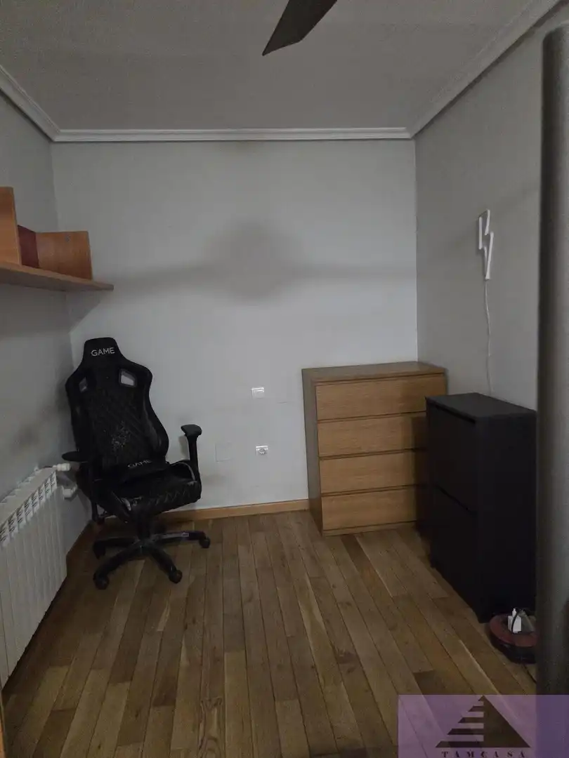 Schlafzimmer von Dachboden zum Verkauf in Seseña mit Heizung, Terrasse und Abstellraum