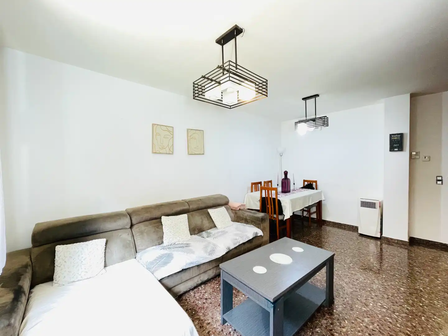 Sala de estar de Piso en venta en Zaragoza con Aire acondicionado, Calefacción y Jardín privado