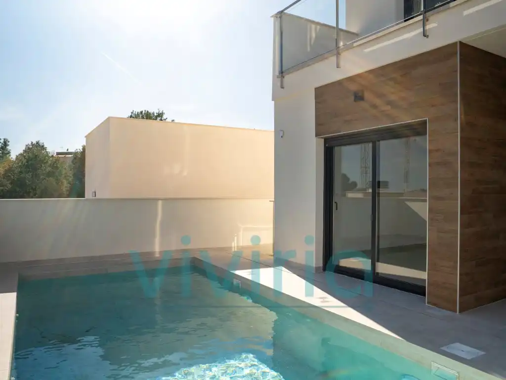 Piscina de Casa o xalet en venda en La Nucia amb Jardí privat