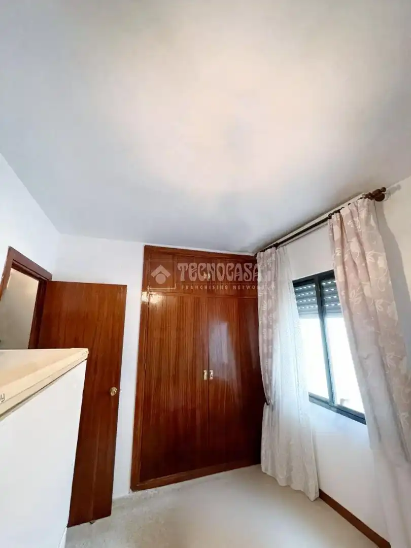 Dormitori de Pis en venda en Arcos de la Frontera amb Aire condicionat i Balcó