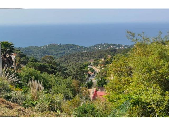 Terreno en Venta en Avenida Florada, 53 en Serra Brava