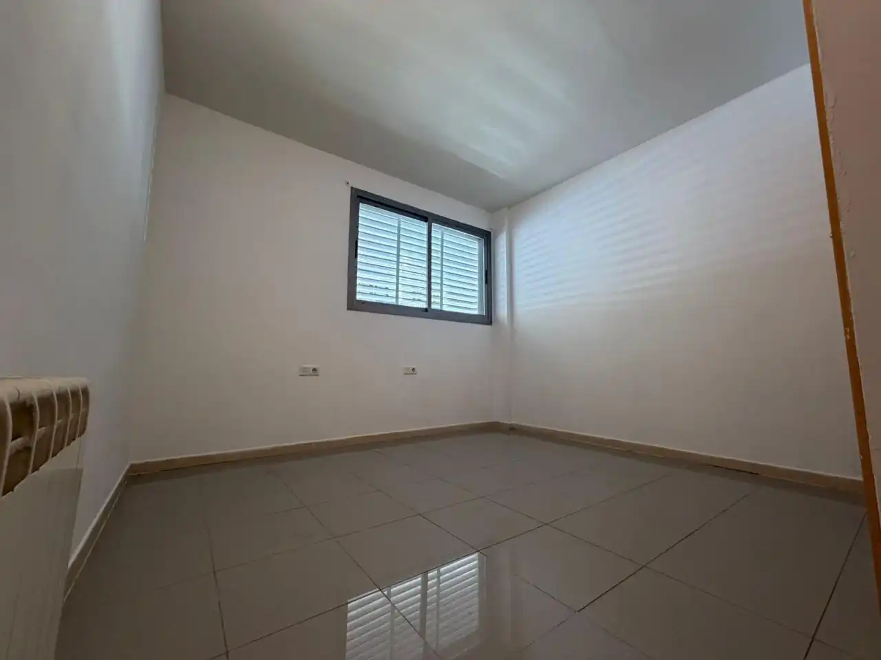 Planta baja en venta en Girona con Terraza