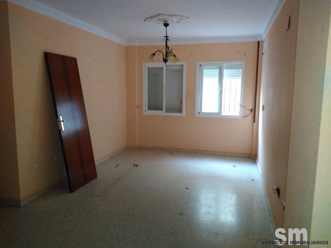 Bedroom of Flat for sale in Bornos  with Storage room