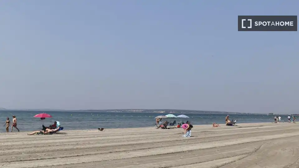 Habitación en Playa Tamarit - Playa Lissa