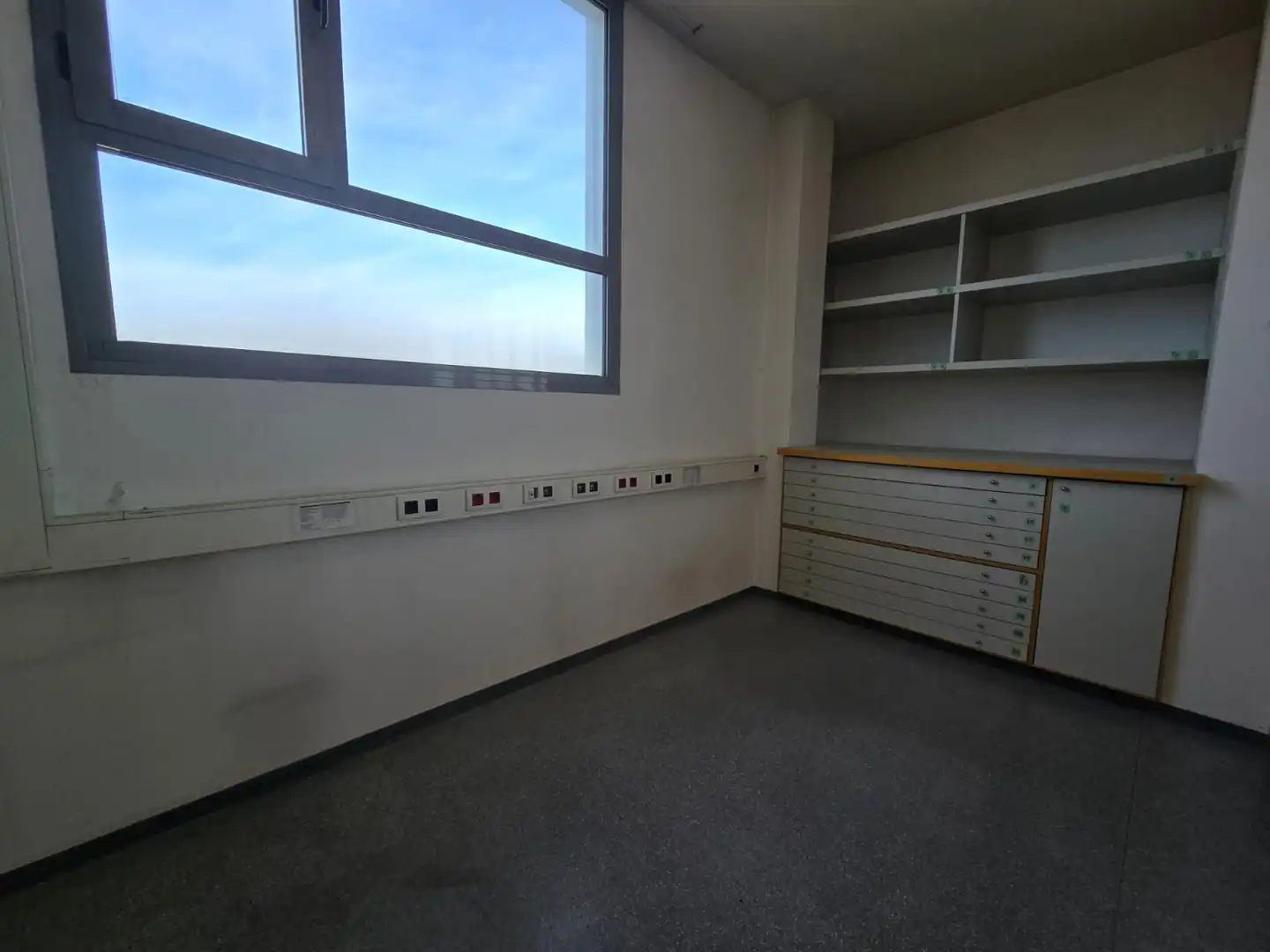 Büro zum Verkauf in Mollet del Vallès mit Klimaanlage