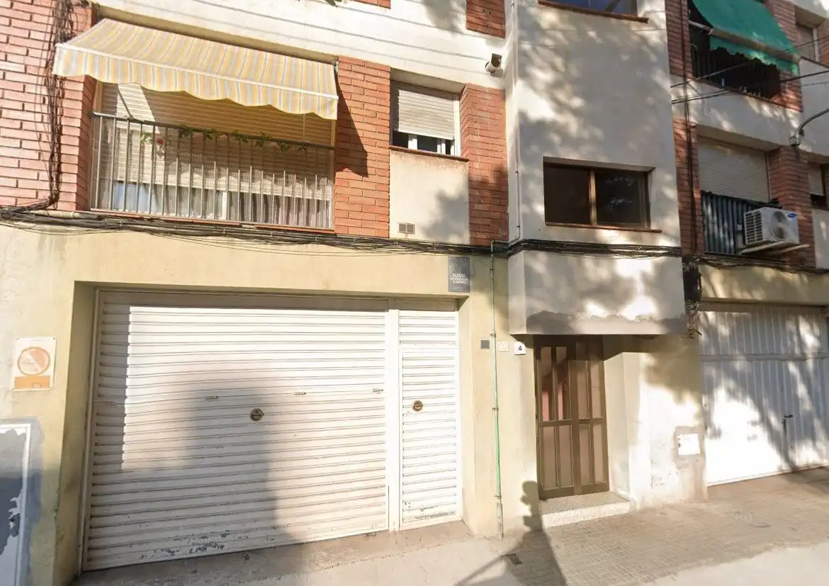 Vista exterior de Pis en venda en Molins de Rei, Barcelona