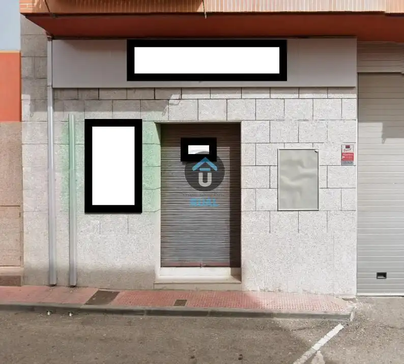 Local comercial en venda a La Marina