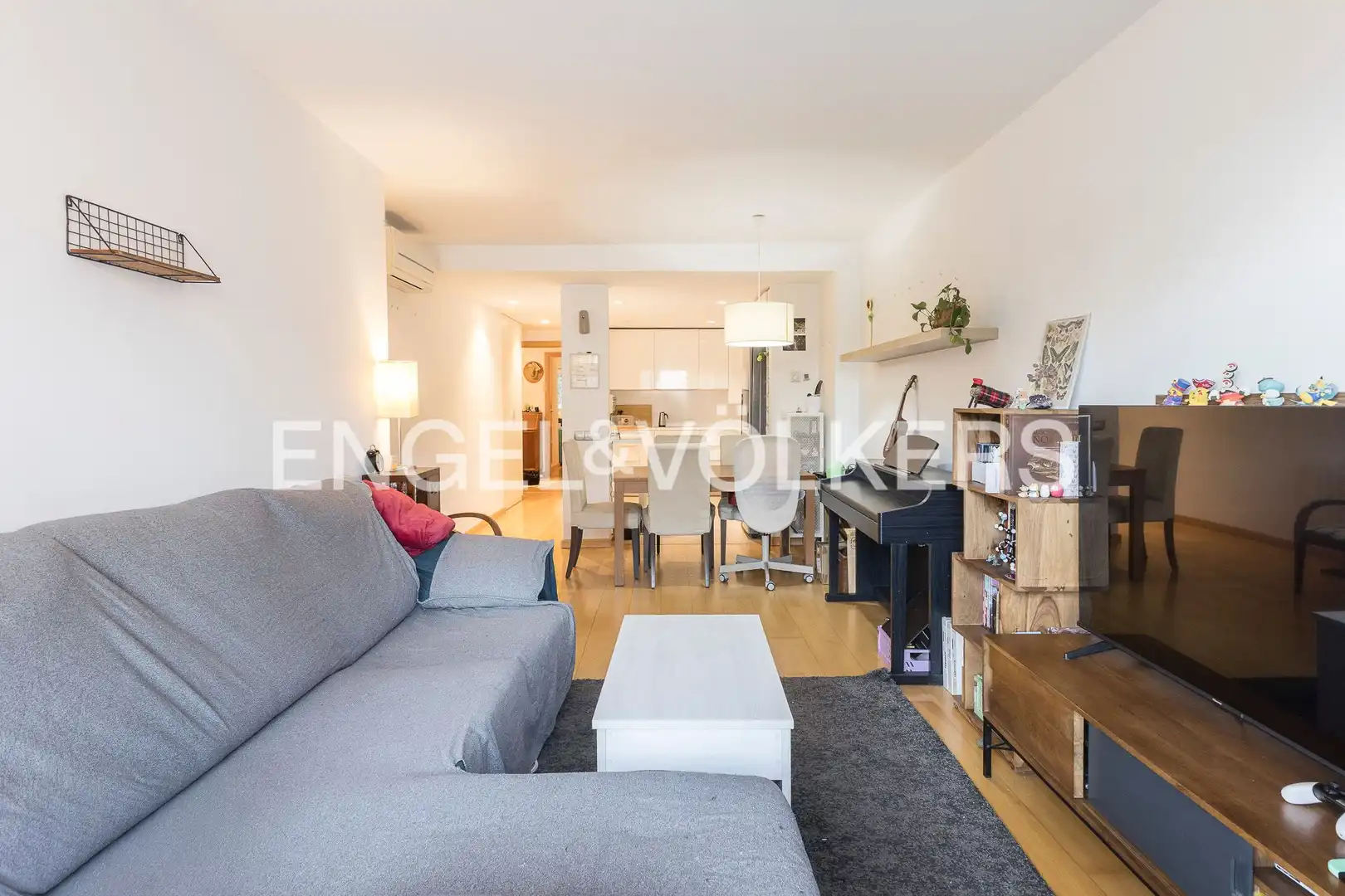 Living room of Flat for sale in Barcelona  with Air Conditioner, Heating and Parquet flooring