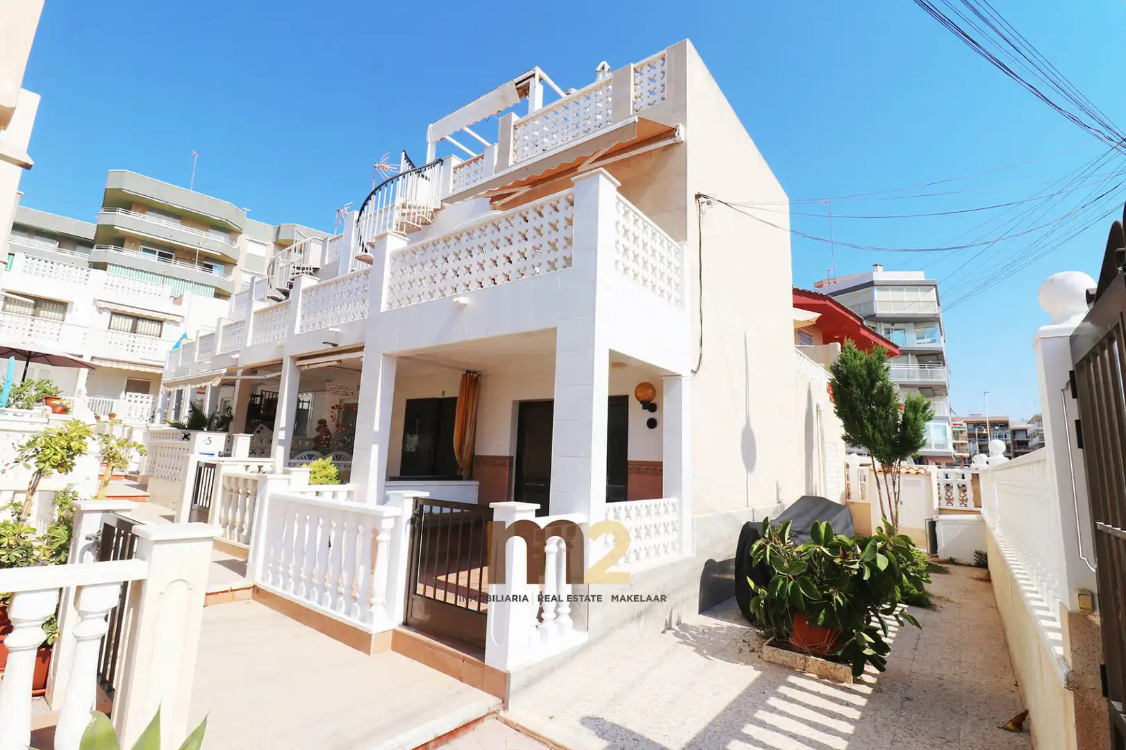Exterior view of Detached homes for sale in Guardamar del Segura  with Air Conditioner, Terrace and Storage room