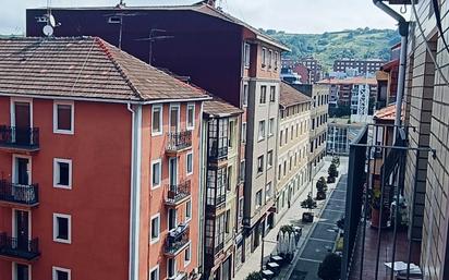 Außenansicht von Wohnung zum verkauf in Erandio mit Balkon