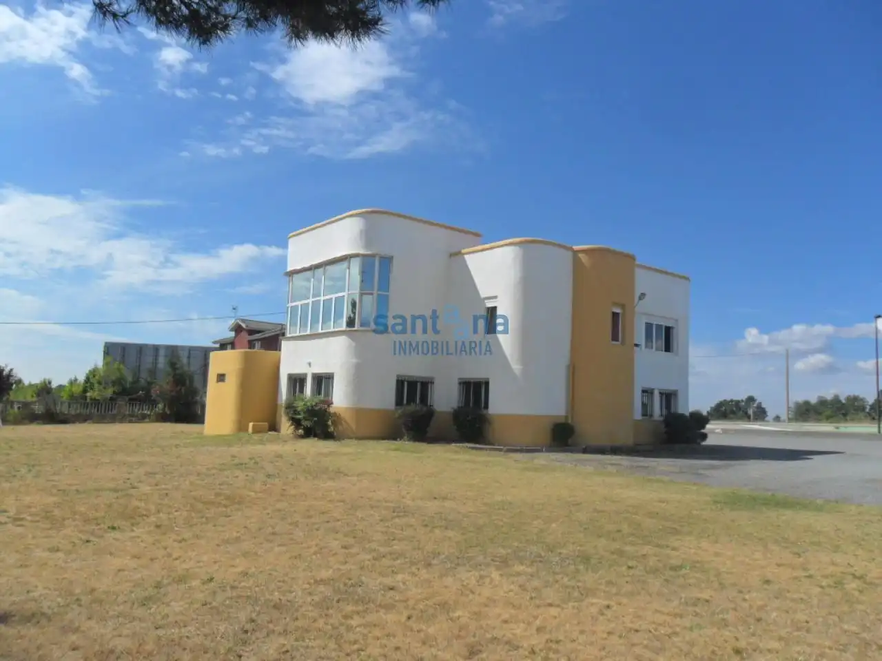 Vista exterior de Casa o chalet en venta en Garrafe de Torío con Calefacción, Jardín privado y Terraza