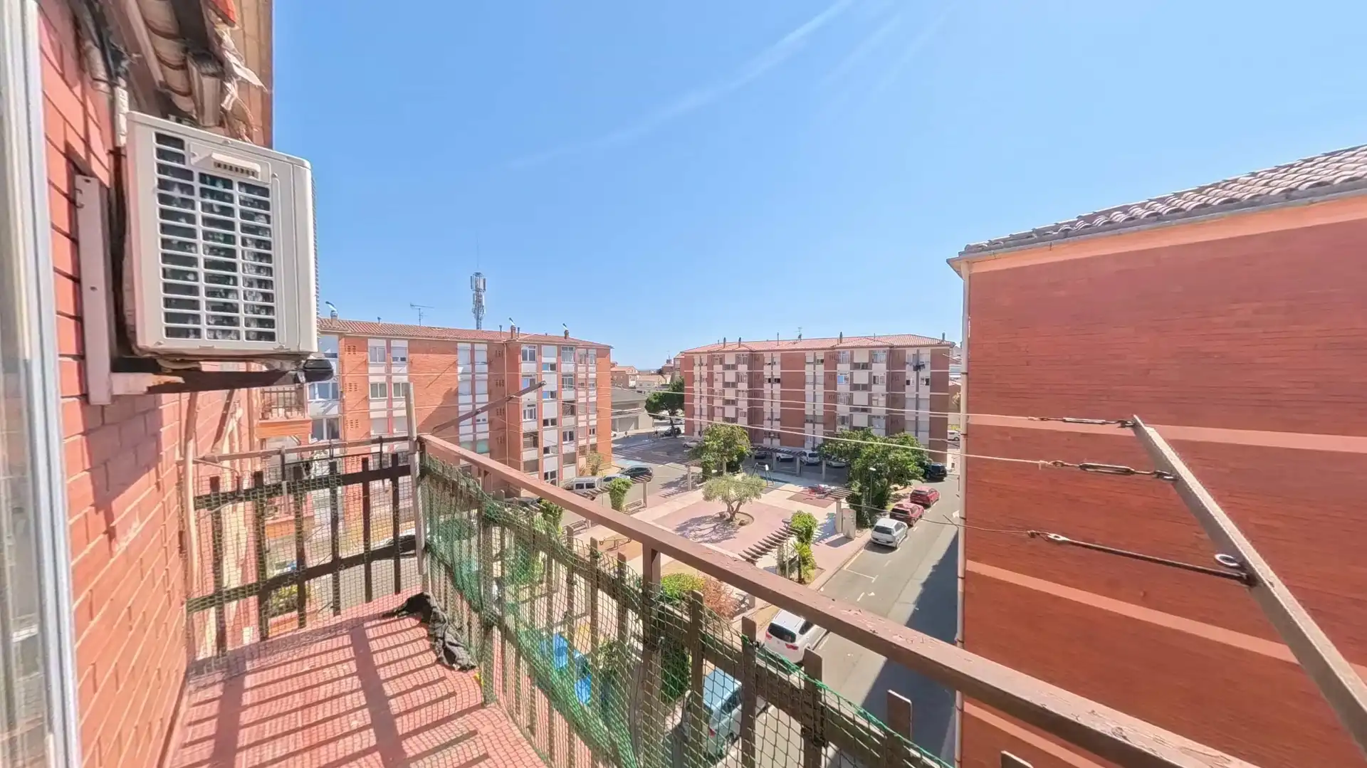 Vista exterior de Pis en venda en Calaf amb Aire condicionat, Calefacció i Balcó