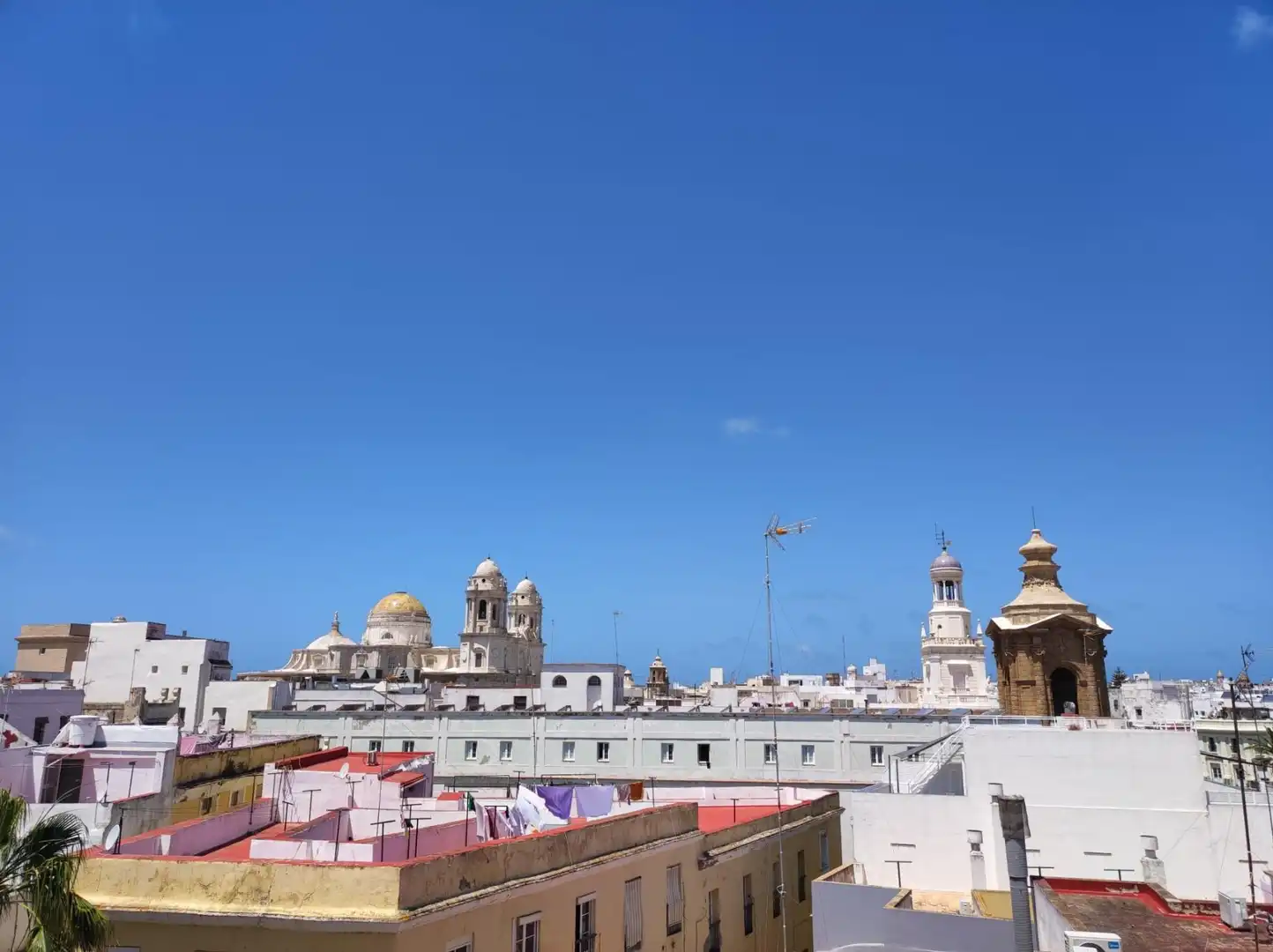 Vista exterior de Piso en venta en Cádiz