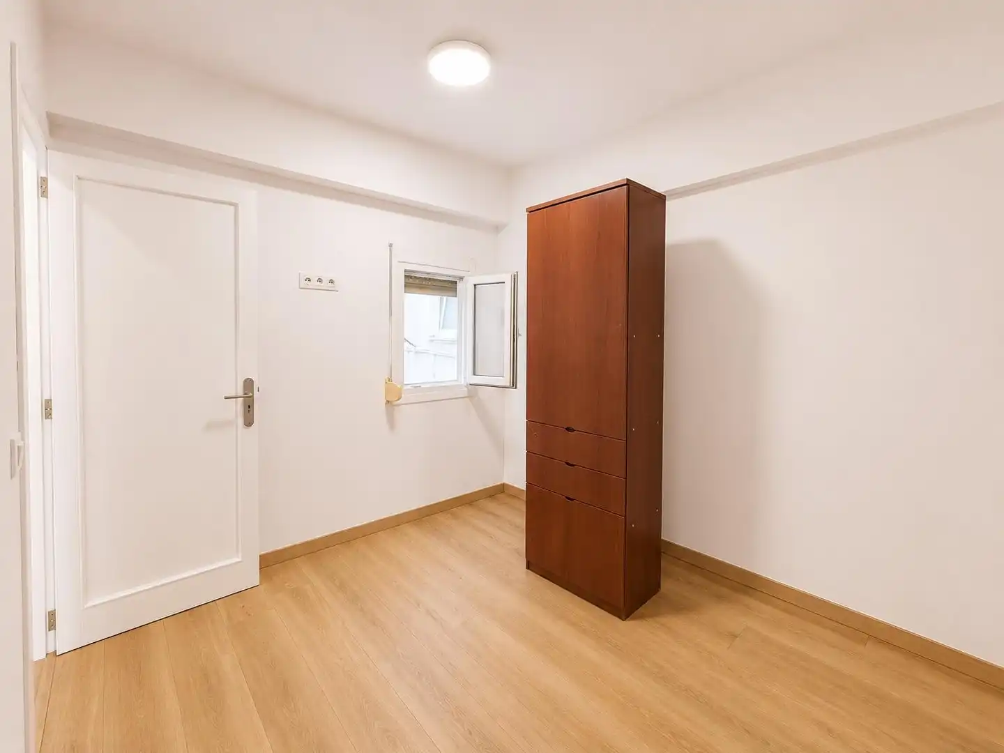Habitación de Piso de alquiler en  Palma de Mallorca con Balcón y Alarma