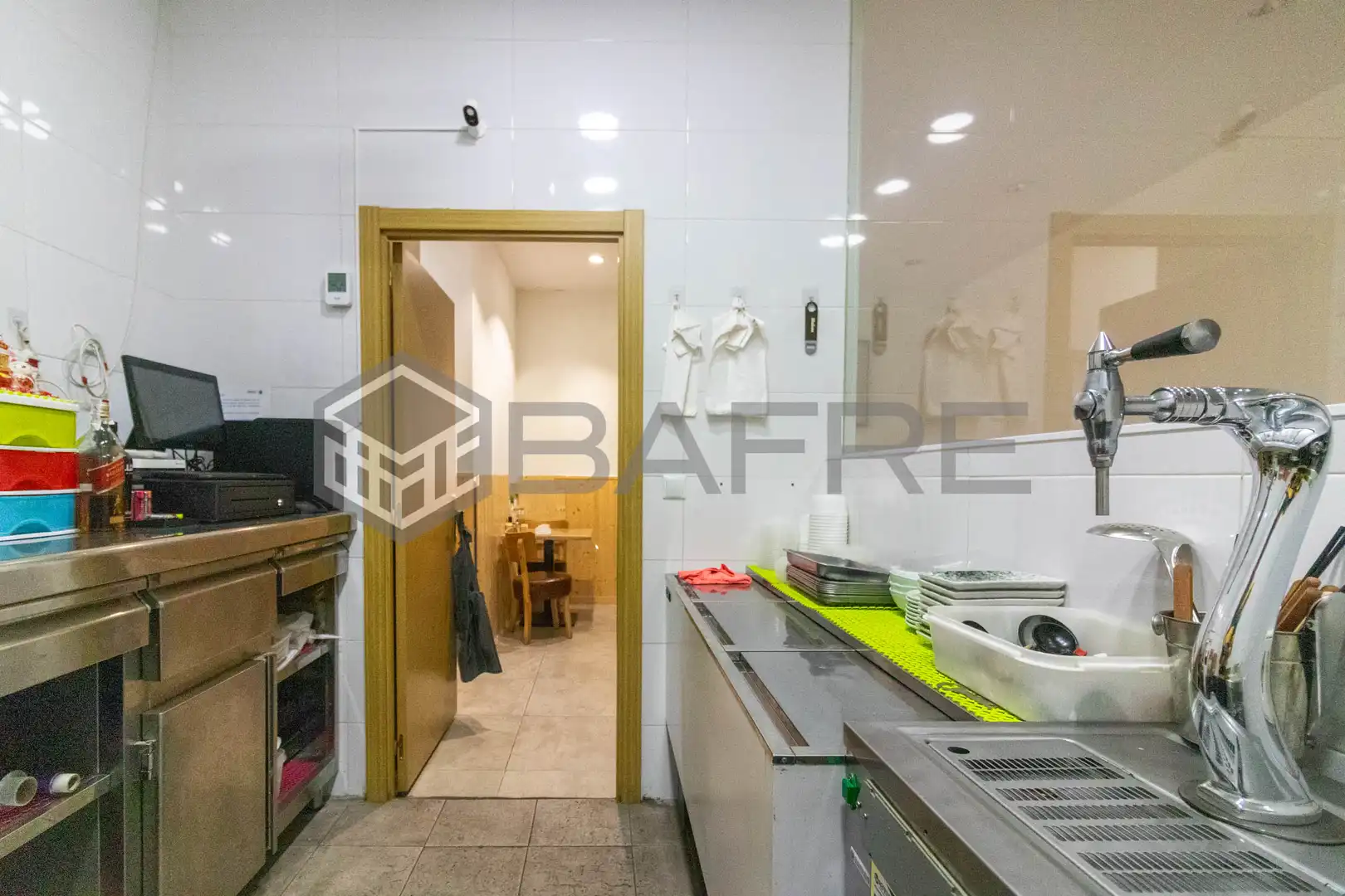 Kitchen of Commercial properties for sale in Madrid