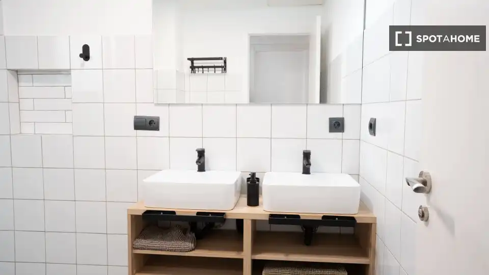 Bany de Pis de lloguer en Poblats Marítims