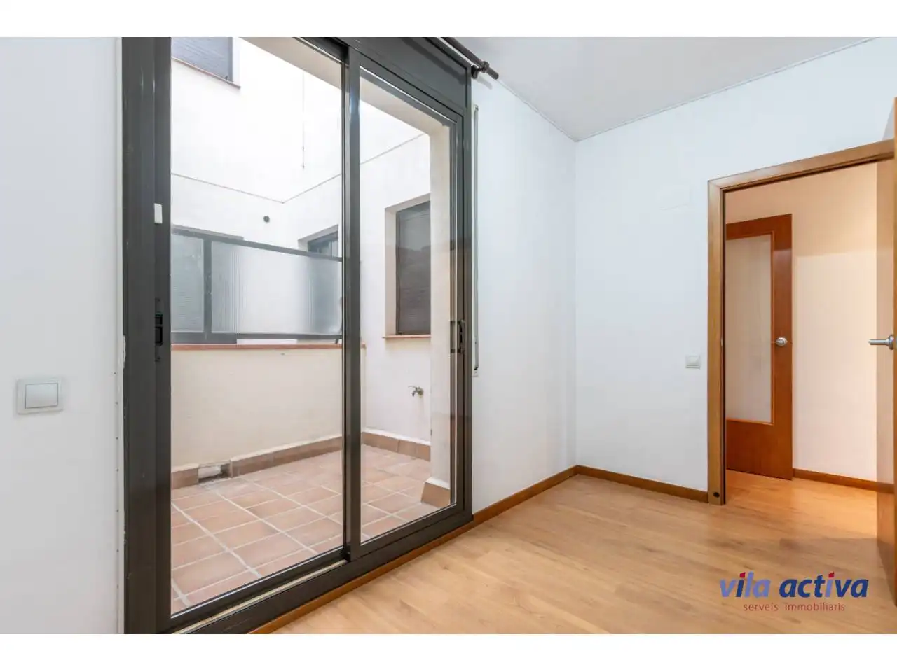 Piso en venta en Terrassa con Calefacción y Parquet
