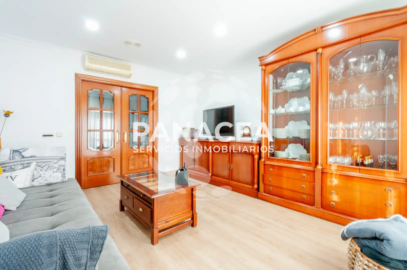 Flat for sale in Roquetas de Mar  with Air Conditioner, Furnished and Oven