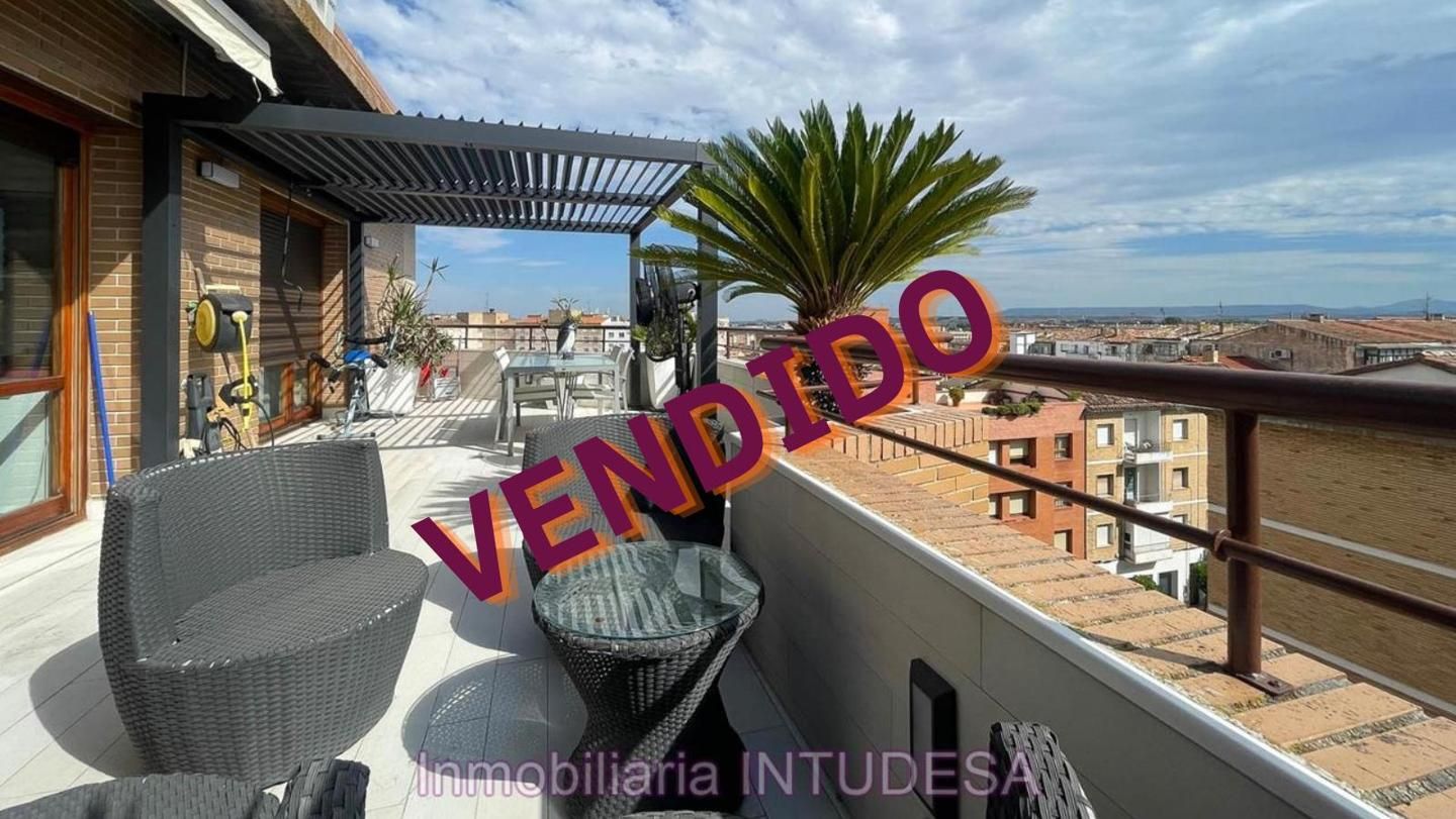 Terrace of Duplex for sale in Tudela  with Air Conditioner, Heating and Parquet flooring