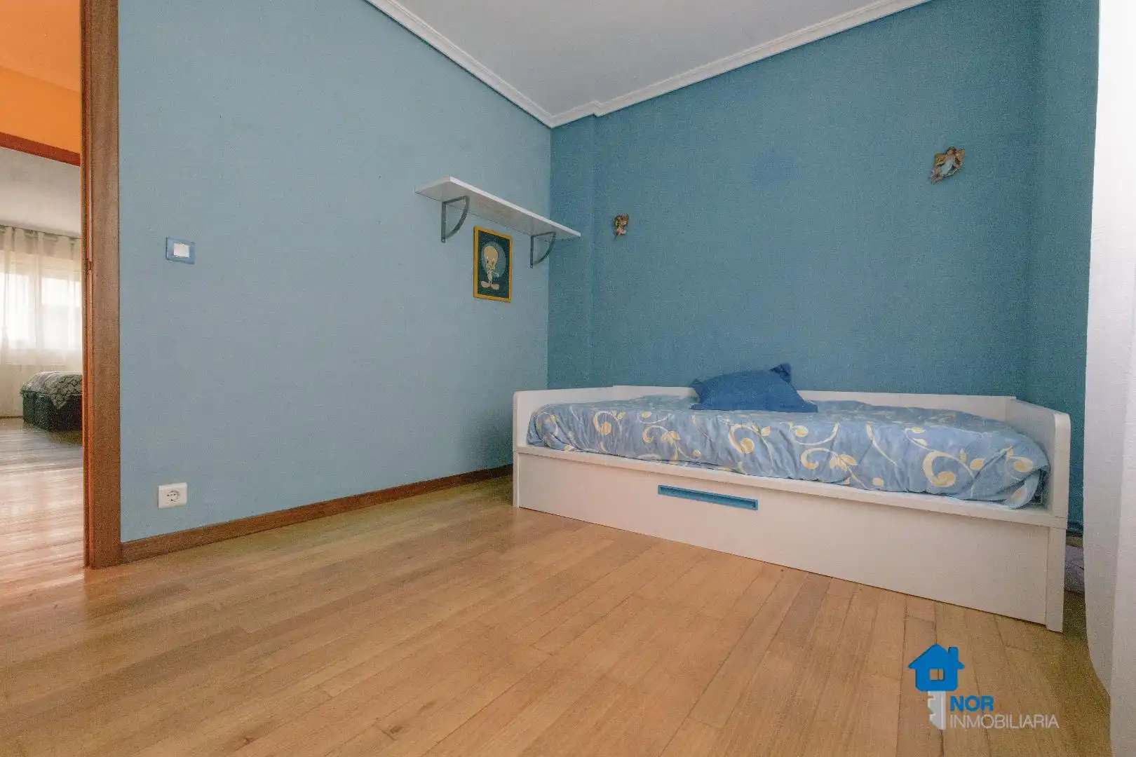 Habitación de Piso en venta en Escalante con Terraza y Amueblado