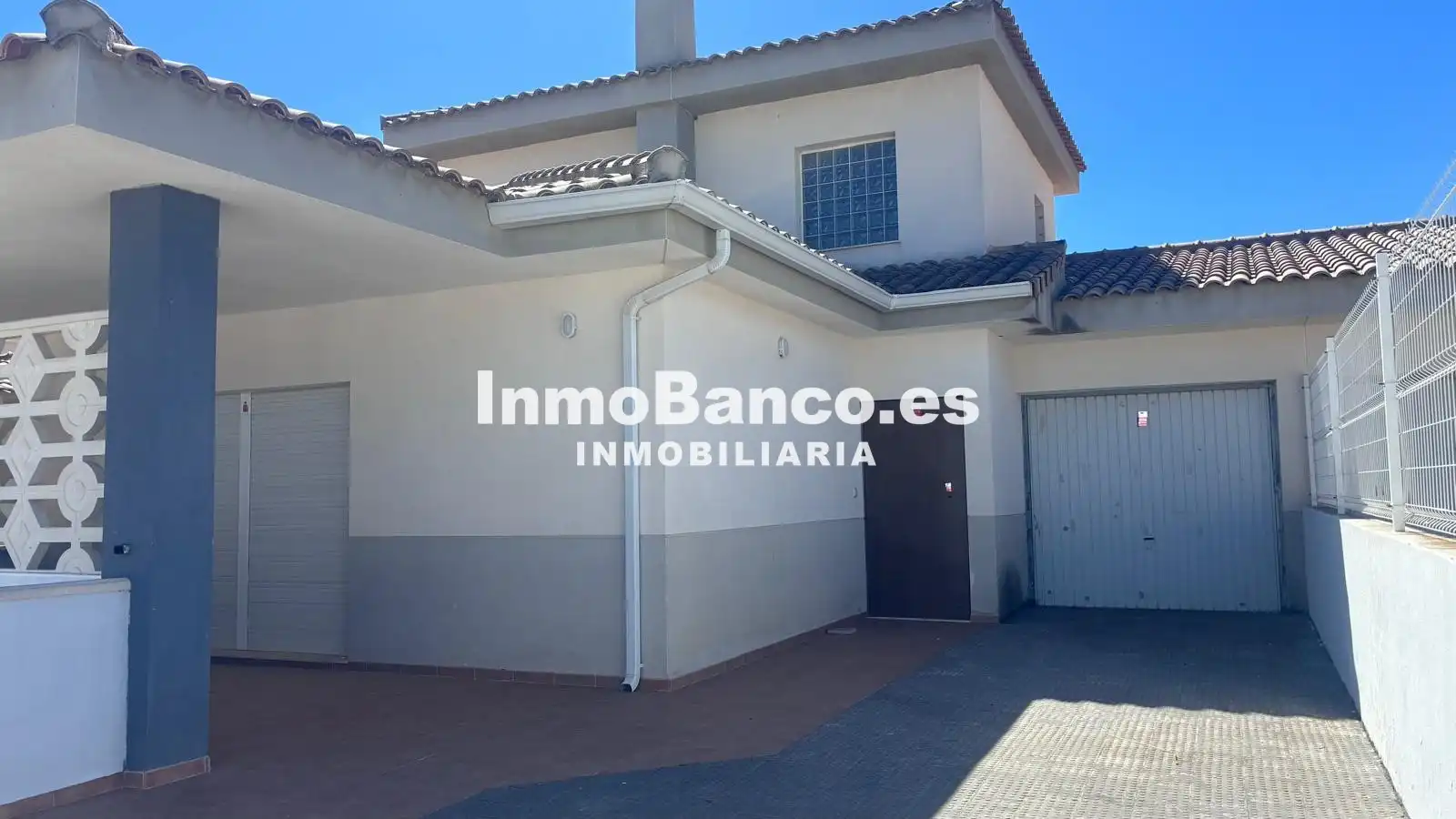 Exterior view of Houses for sale in Montserrat  with Private garden and Terrace