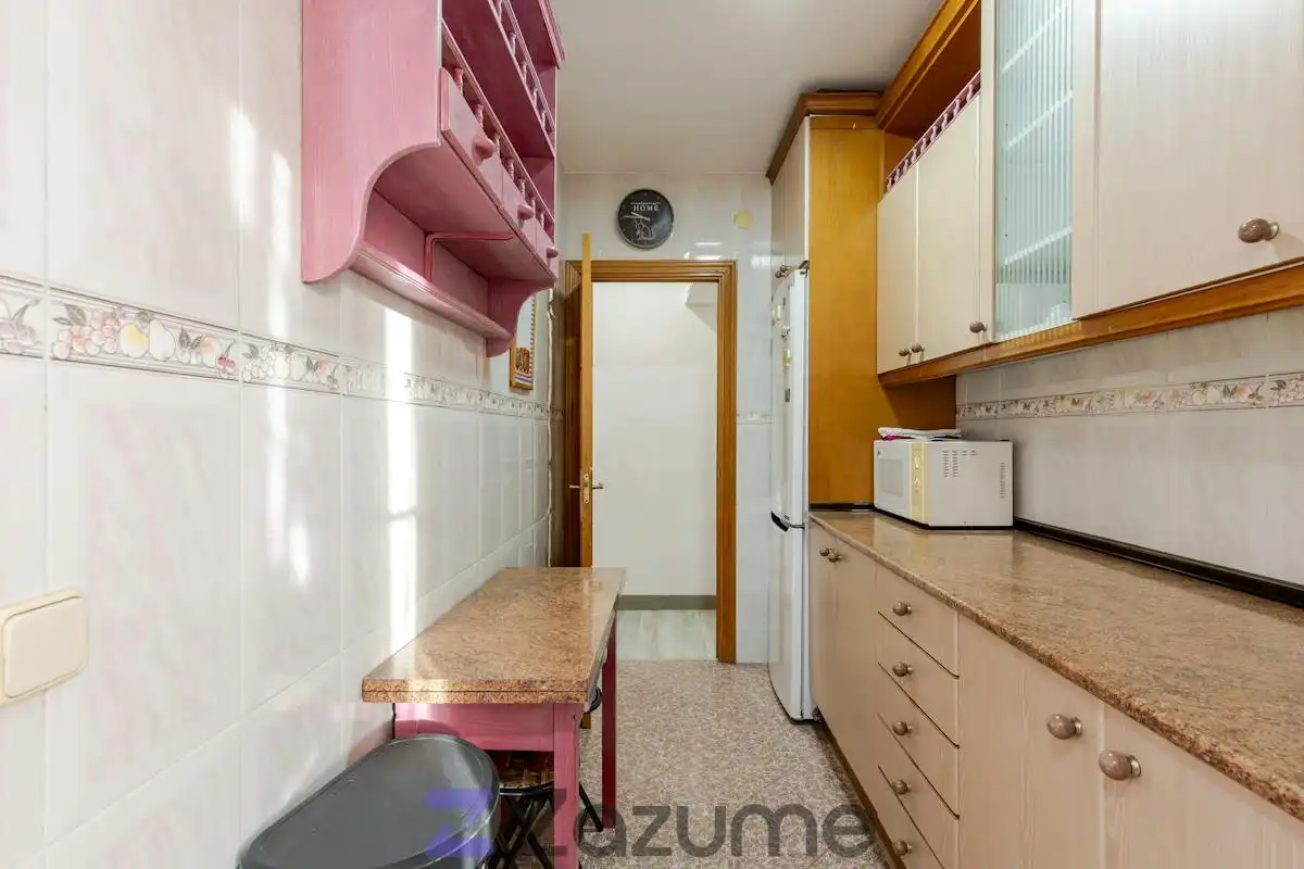 Kitchen of Flat for rent in Carabanchel
