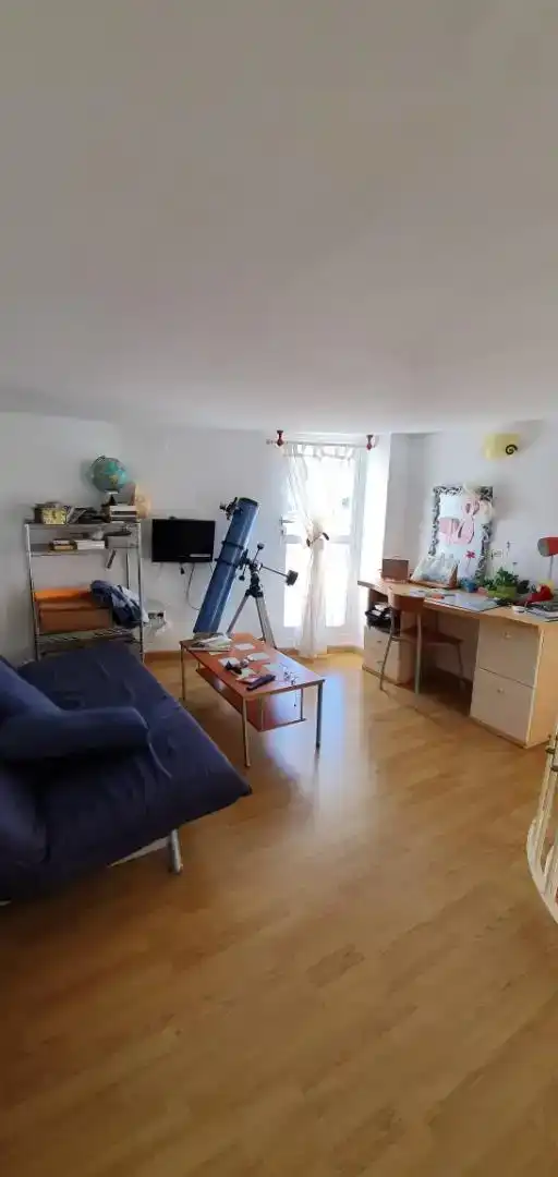 Dormitori de Casa o xalet en venda en Pueblo - Urbanizaciones