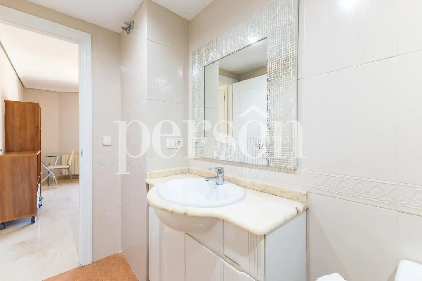 Bathroom of Flat for rent in Valencia  with Air Conditioner, Heating and Private garden