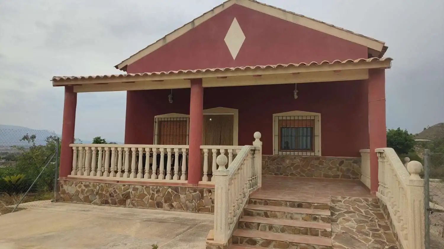 Vista exterior de Casa o xalet en venda en Mula amb Terrassa i Traster