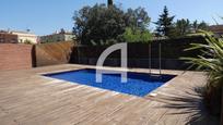 Piscina de Estudi en venda en Matadepera amb Aire condicionat, Terrassa i Piscina