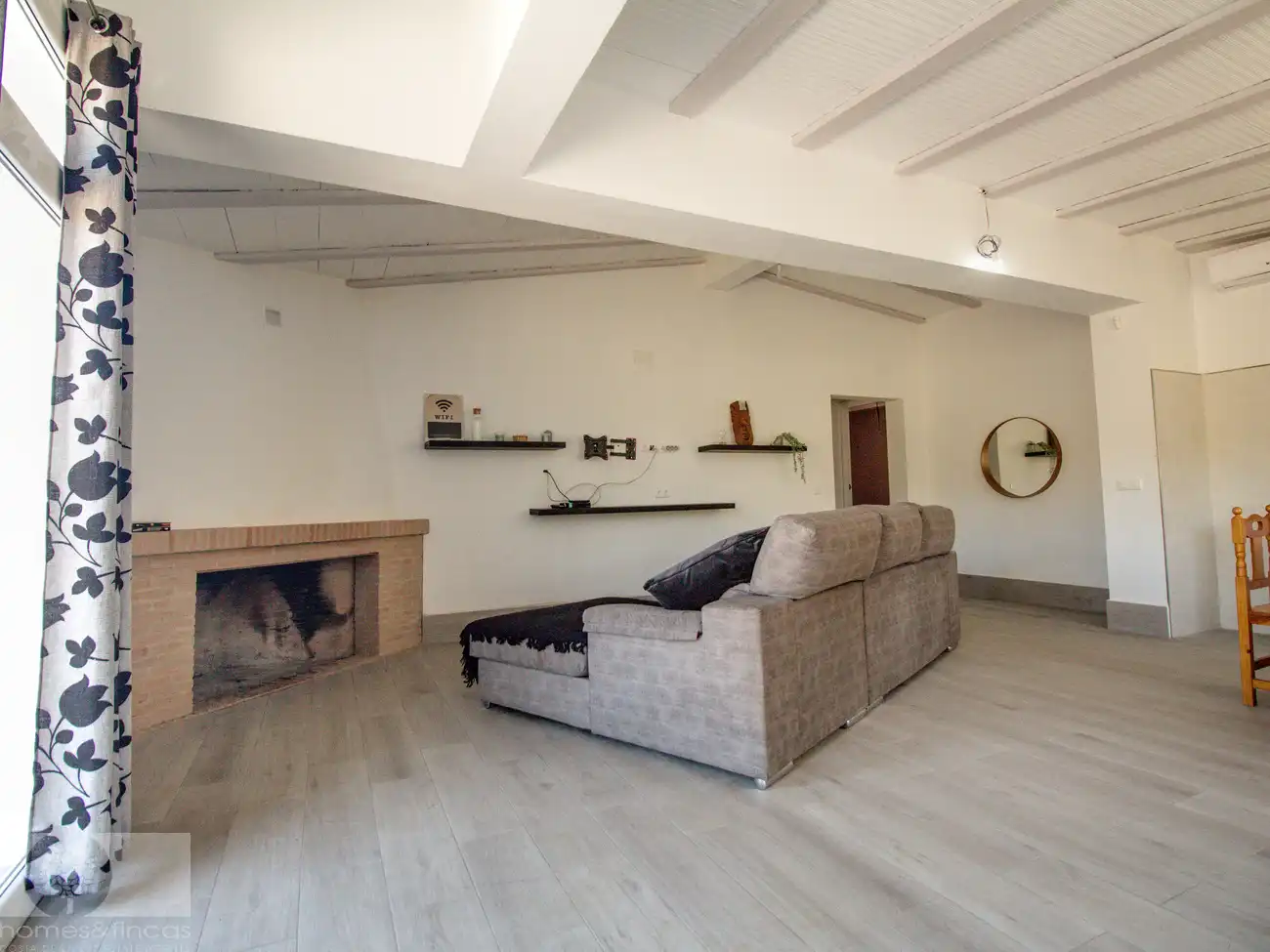 Sala d'estar de Finca rústica en venda en Sanlúcar de Guadiana