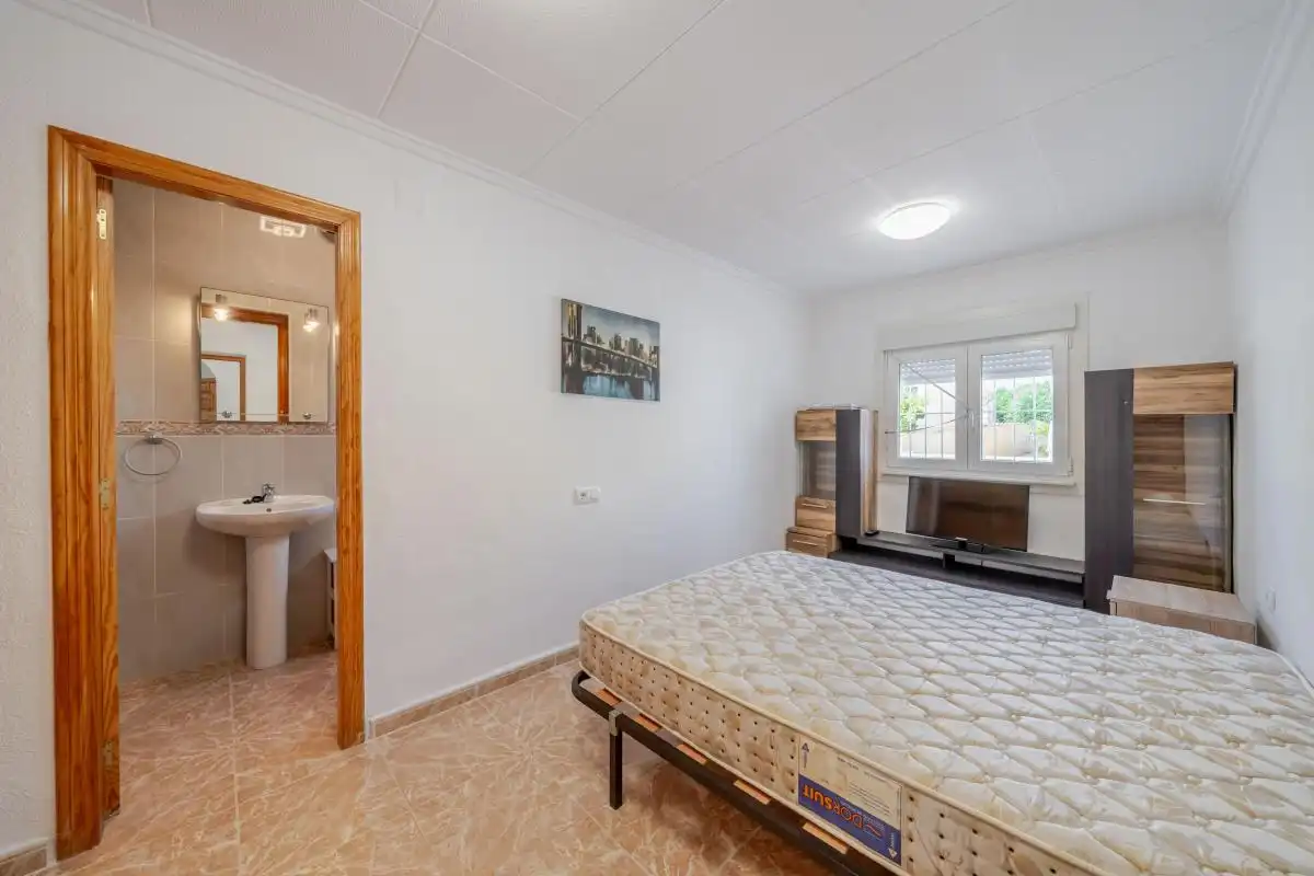 Habitación de Casa o chalet de alquiler en Elche / Elx con Aire acondicionado, Calefacción y Jardín privado