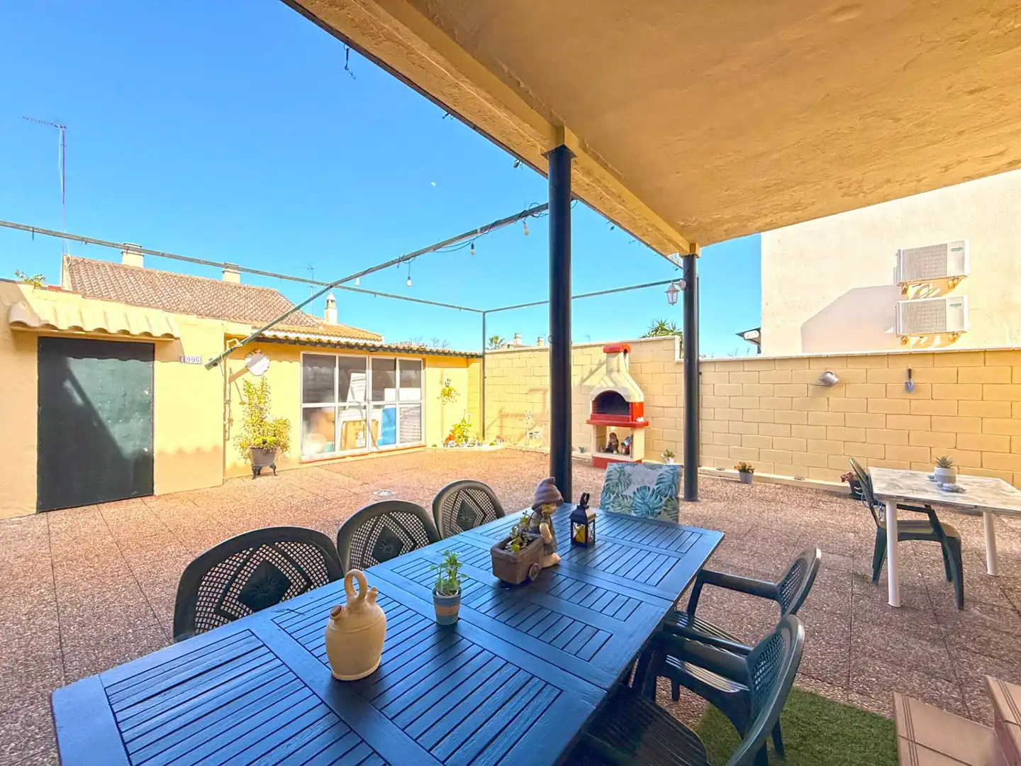 Terraza de Casa adosada en venta en Tomares con Jardín privado