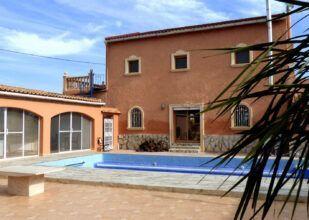 Exterior view of Country house for sale in Catral  with Air Conditioner, Terrace and Swimming Pool