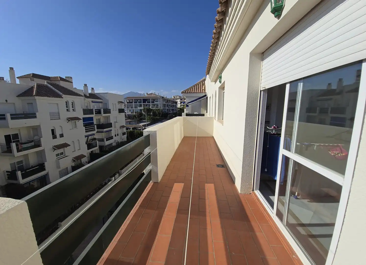 Außenansicht von Dachboden zur Miete in Marbella mit Klimaanlage, Terrasse und Möbliert